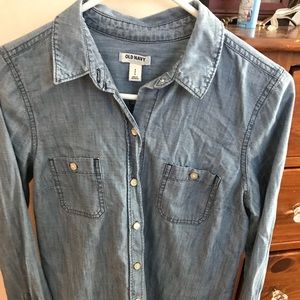 Old Navy Chambray shirt- EUC small